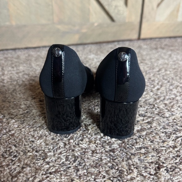 Donald Pliner Stephani pointed toe pumps with block heel Black Size 7.5 - Picture 7 of 13